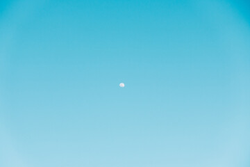 青空と月