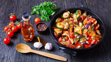 Stewed vegetables in spicy tomato sauce