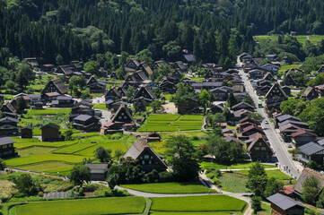 世界遺産の白川郷　Shirakawa-go, a World Heritage Site in Japan