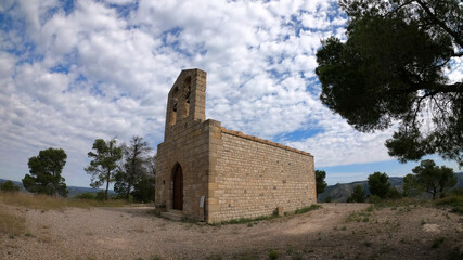 Ermita de Berr&uacute;s cerca de la presa de Ribarroja d'Ebre