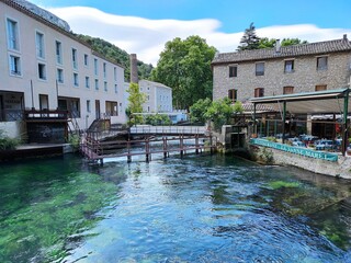 Balades en Provence - Fontaine-de-Vaucluse