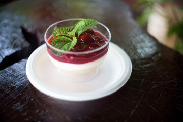 Homemade fresh pudding strawberry cheese cake with yogurt