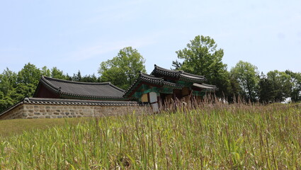Fototapeta na wymiar old chinese pavilion