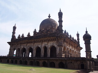 Fototapeta na wymiar Beautiful building, Ibrahim Rauz, Bijapur, Karnataka, South India, India