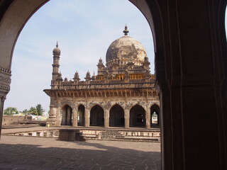 Fototapeta premium Beautiful building, Ibrahim Rauz, Bijapur, Karnataka, South India, India