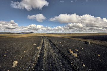 ISL - SUR LES ROUTES D'ISLANDE