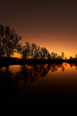 Obraz premium Morgendämmerung am See