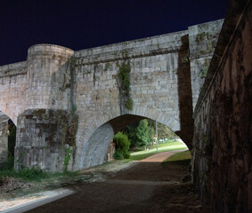Ourense Puente del milenio y paseo a orillas del rio Mi&ntilde;o.