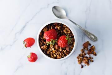 oatmeal nuts granola with berries