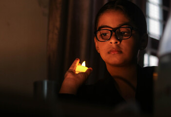 a girl working from home during global corona pandemic.