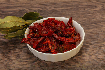 Dry tomato heap in the bowl