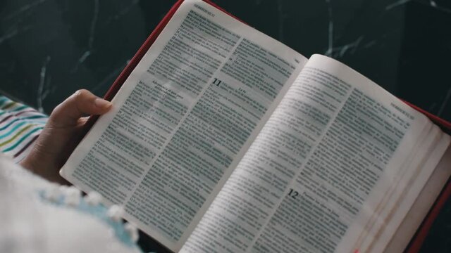Lectura de la biblia