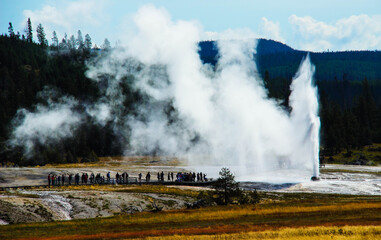 old faithful eruption