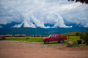 Camino a Maras y Moray en Cuzco, Per&uacute;