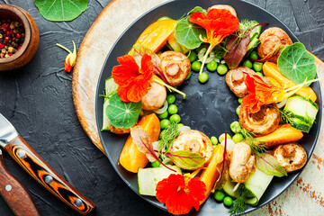 Mushroom salad with vegetables
