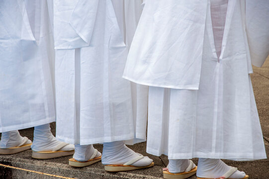 白足袋 Photos Royalty Free Images Graphics Vectors Videos Adobe Stock