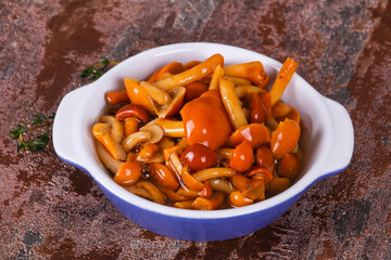 Pickled honey agaric