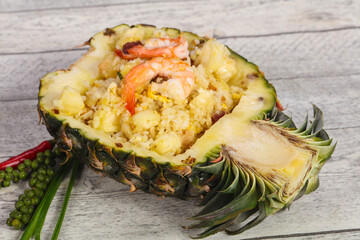 Fried rice with pineapple and prawns