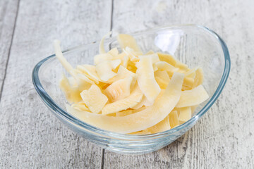 Coconut dry chips in the bowl