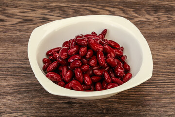 Red baked kidney in the bowl