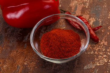 Paprika powder in the bowl