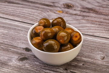 Marinated feijoa in the bowl