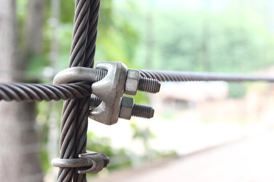 864 imágenes, fotos de stock, objetos en 3D y vectores sobre Wire rope  safety clamp