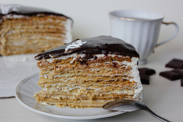 
cutaway honey cake