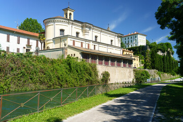 Old buildings along the Martesana cycleway at Trezzo d Adda