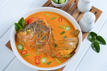 Fish head curry, Indonesian dish