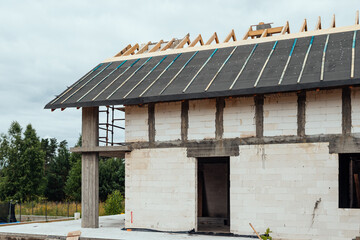 construction of the house roof structure