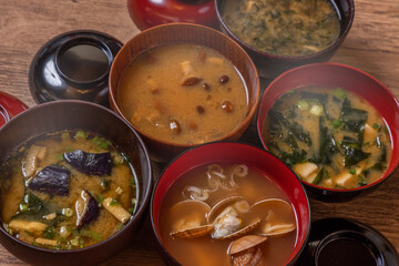 味噌汁　Typical Japanese miso (fermented soy) soup