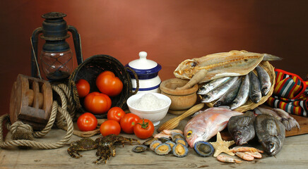 Composición fotográfica con productos de la pesca de Canarias
