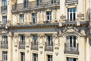 Obraz premium Façade d'un immeuble parisien