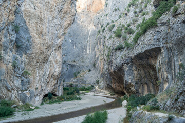 Kapıkaya Canyon is a natural beauty that must be seen by hiking, cliff climbing and photography enthusiasts. There is a walking route of 7 thousand 250 meters.