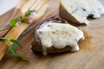 Premium beef sirloin with cheese cream