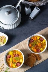 Hearty pea soup after grandmas rezept