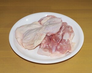 生の鶏もも肉