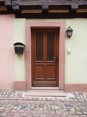 One of the most beautiful villages in France, Eguisheim is a beautiful and lovely cityscape, and you have come to the world of fairy tales.