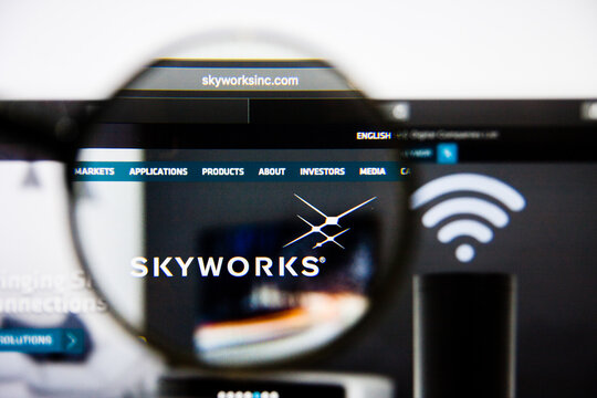 Los Angeles, California, USA - 25 January 2019: Skyworks Solutions website homepage. Skyworks Solutions logo visible on display screen.