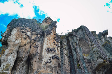 Formaciones rocosas hecho por la naturaleza en el Perú.