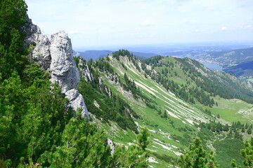 Obraz premium view from the top of brecherspitze, near schliersee, bavaria, germany