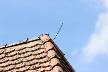 Blitzableiter Hausdach Kirchendach Blitz