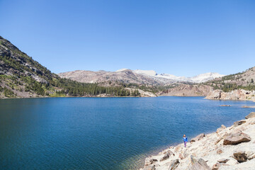 lago de parque nacional de yosemite en EEUU