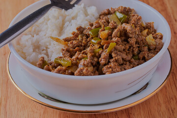 Bowl of Indian curry and rice.