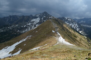 Tatry, Kasprowy Wierch,  resztki sniegu na szczytach
