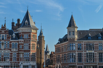 Obraz premium Stunning architecture in the center of Ghent, Belgium. This part of the city has old buildings and large churches.