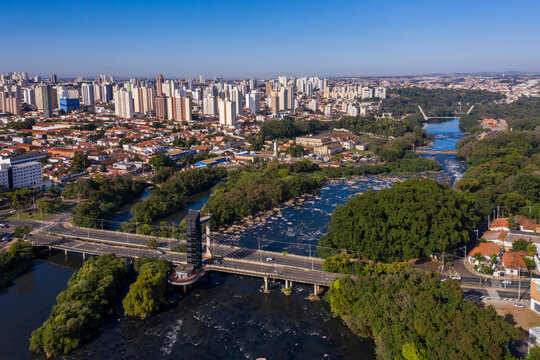 Fototapeta bridges over the Piracicaba river seen from above, Sao Paulo, Brazil