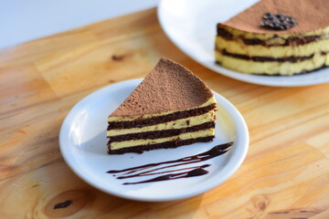 Torta tiramisu al chocolate, un clasico italiano a la hora del postre