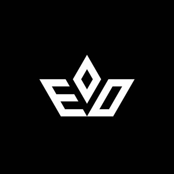 EO monogram logo with crown shape luxury style